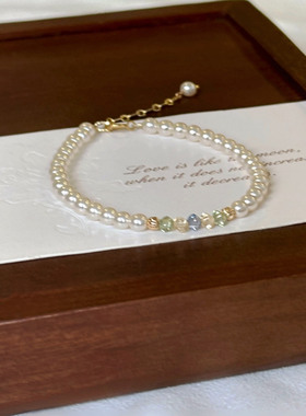 气质高亮仿珍珠手链女款2025年新爆款小众手饰彩色爆闪捷克珠手串