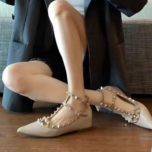 平底内增高尖头铆钉浅口单鞋女