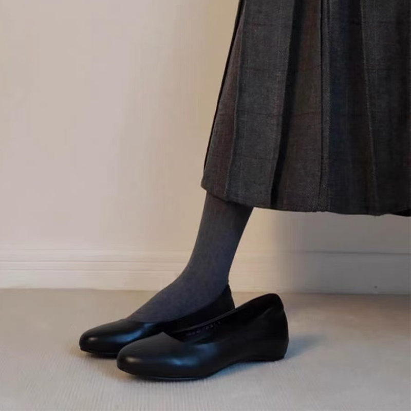 复古坡跟单鞋女2025秋新款软底舒适软面奶奶鞋一脚蹬圆头浅口单鞋