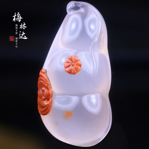 梅林达旗舰店天然南红玛瑙吊坠