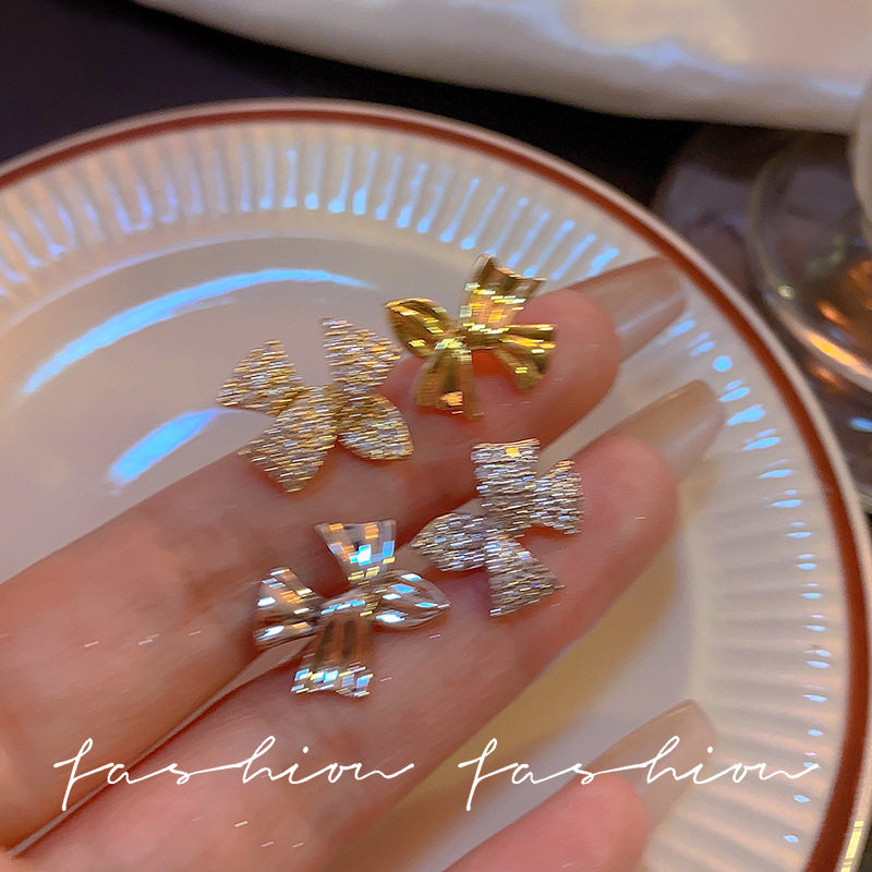 闪亮满钻蝴蝶结耳钉女轻奢高级感气质大气耳环精致小巧独特耳饰品,饰品/流行首饰/时尚饰品新,耳钉,淘宝优惠券,粉丝福利购,淘宝优惠卷