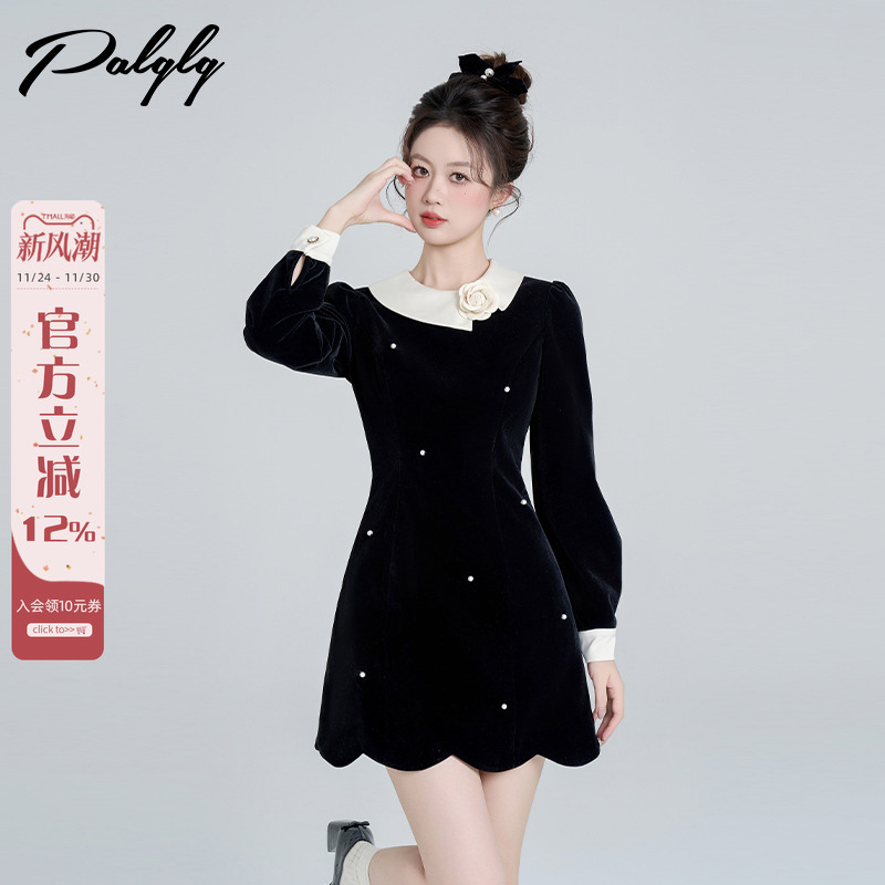 赫本风黑色丝绒长袖连衣裙