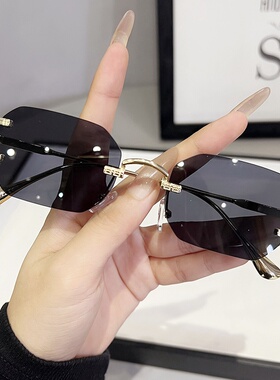gm墨镜女2025新款潮开车夏海边小脸眼镜ins超火飞行员太阳镜男士