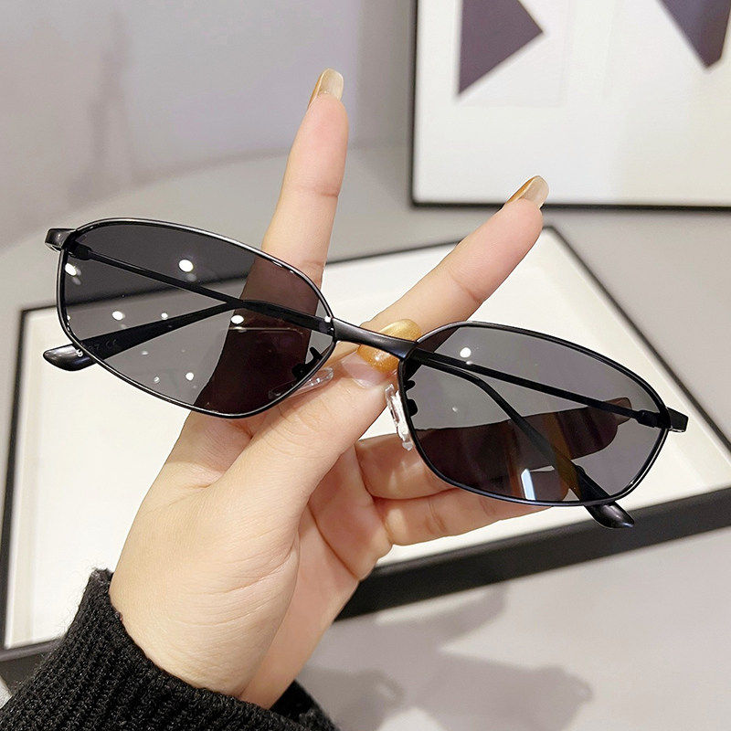 网红墨镜女ins街拍太阳镜时尚防紫外线舒适超酷眼镜2026年新款潮