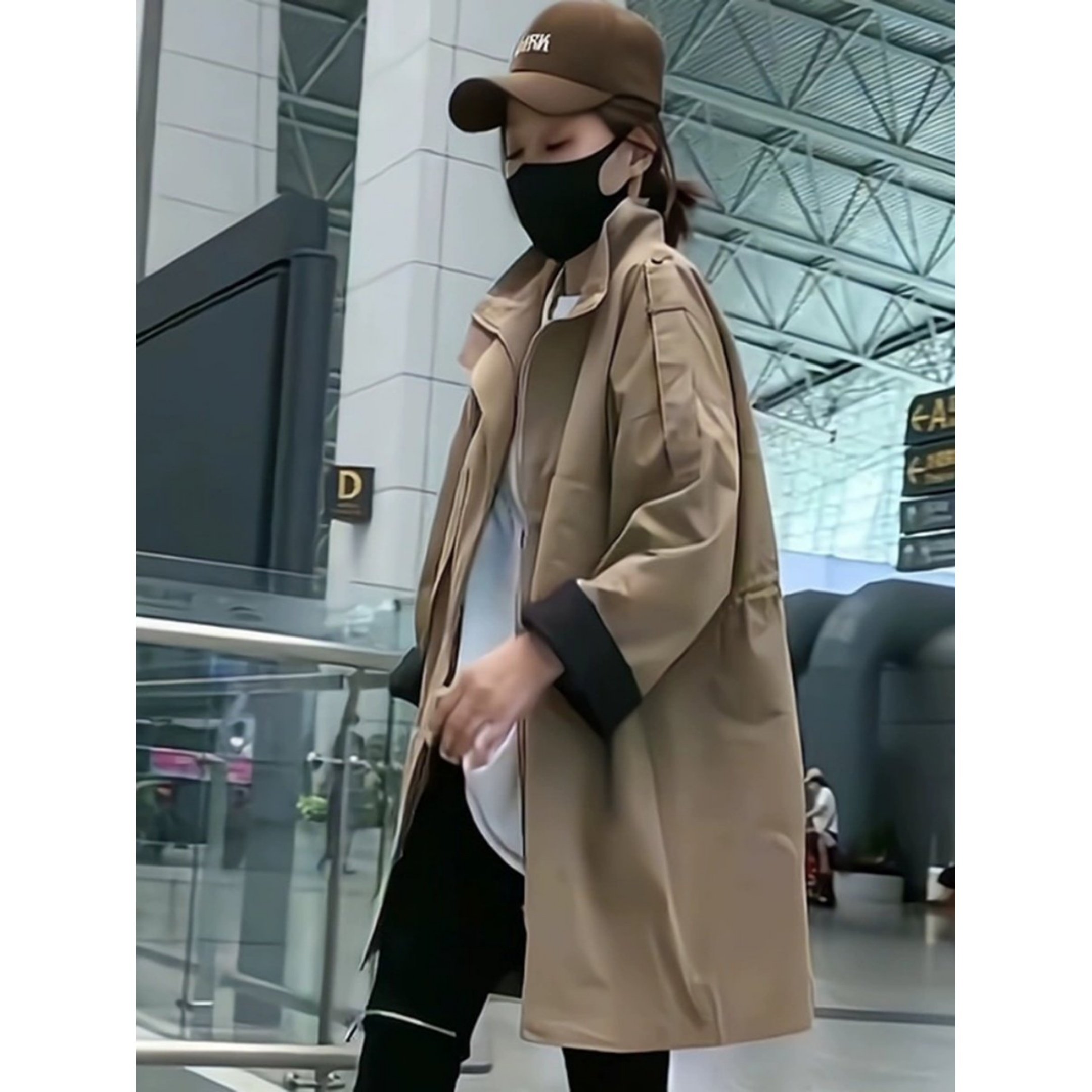 英伦拼色风衣女中长款2026春秋大码女装高级感收腰外套小个子大衣,女装/女士精品,风衣,淘宝优惠券,粉丝福利购,淘宝优惠卷