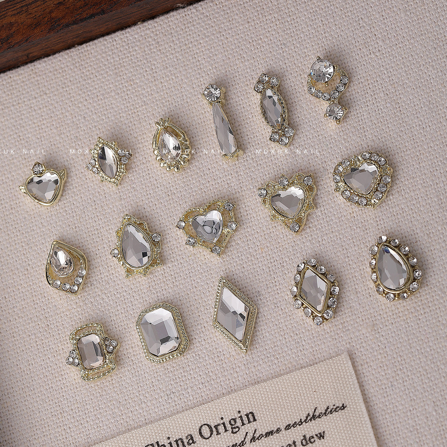 宫廷风美甲饰品爱心水滴长八角合金钻新中式护甲diy指甲钻配件543