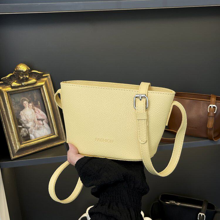 时尚2025新款时尚百搭单肩斜挎包高级感小船包元宝包迷你小包包女