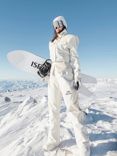 将军山雪服租赁，ISEEMIGGA 白金小香风套装，加棉保暖