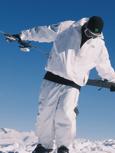 将军山滑雪服租赁，QLeo白色套装美式单板专业防水加绒，男女款