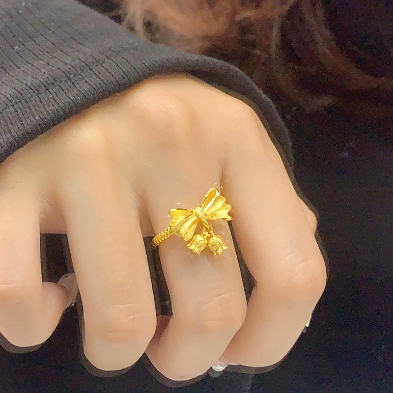 在逃公主铃兰花蝴蝶结戒指女18k金小众设计可调节可爱甜美高级感