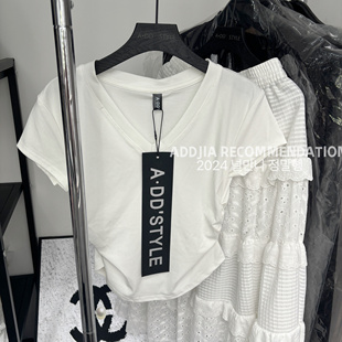 ADD十三行2025夏新款纯色V领设计感压褶修身短款百搭短袖t恤上衣