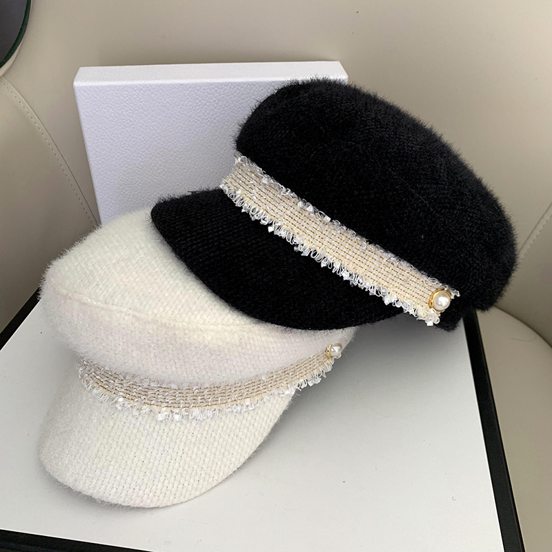 毛绒时尚风珍珠花边八角贝雷帽