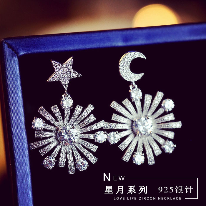 森系月亮名媛风复古不对称耳坠