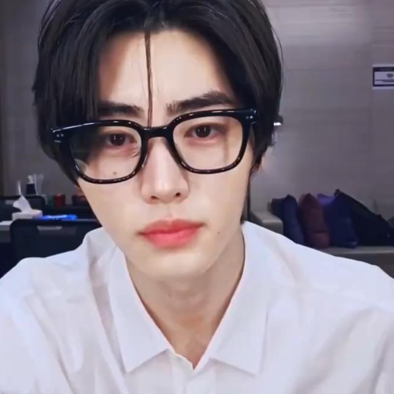 朴成训同款黑框眼镜男款