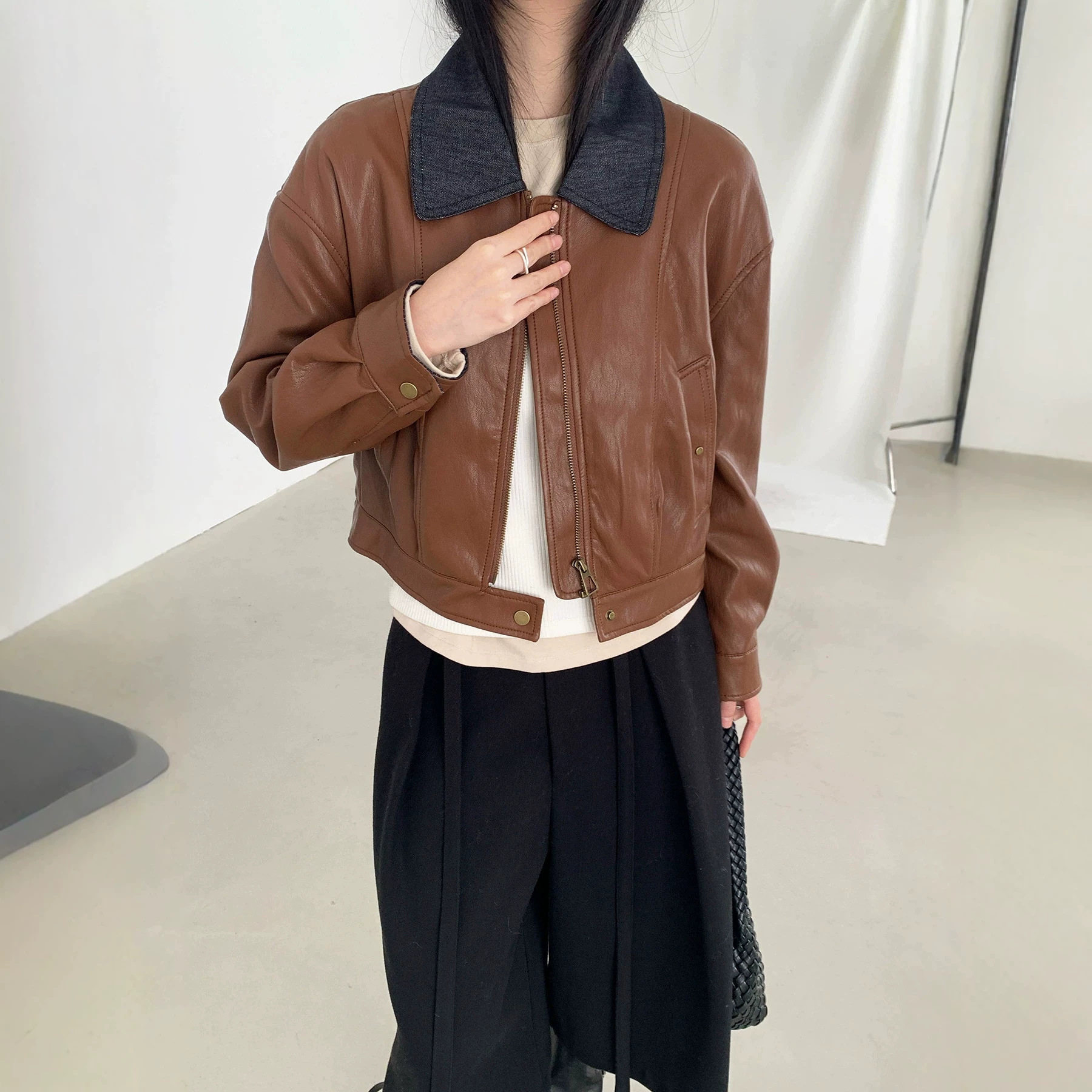 牛仔拼接复古机车皮衣女秋新款