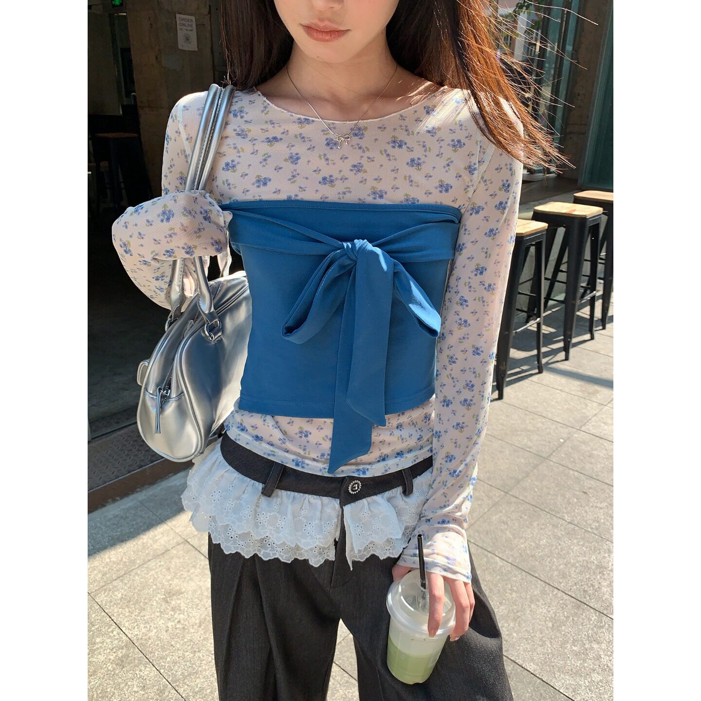 夏季蓝色小碎花微透修身长袖T恤女春季新款内搭打底衫显瘦上衣女