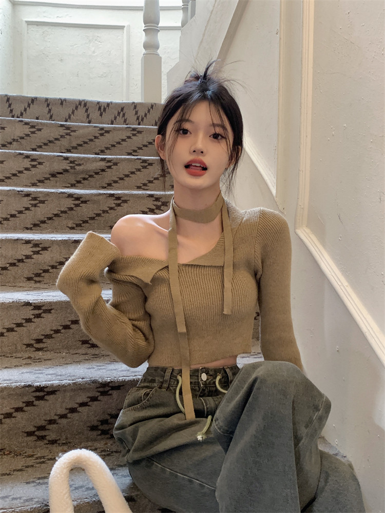 辣妹设计感短款露肩针织衫女春夏季纯欲修身紧身毛衣小众别致上衣