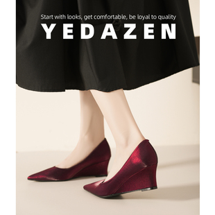 法式尖头平底单鞋红色缎面婚鞋女2025新款新娘鞋不累脚坡跟高跟鞋