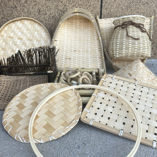 幼儿园环创美工区环创吊饰竹编