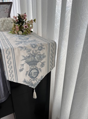 巴芙洛法式复古风桌旗轻奢高级感餐桌垫艺茶几电视柜床旗绒面刺绣