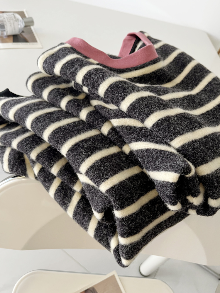 软糯糯兔毛绒！条纹打底衫女加厚