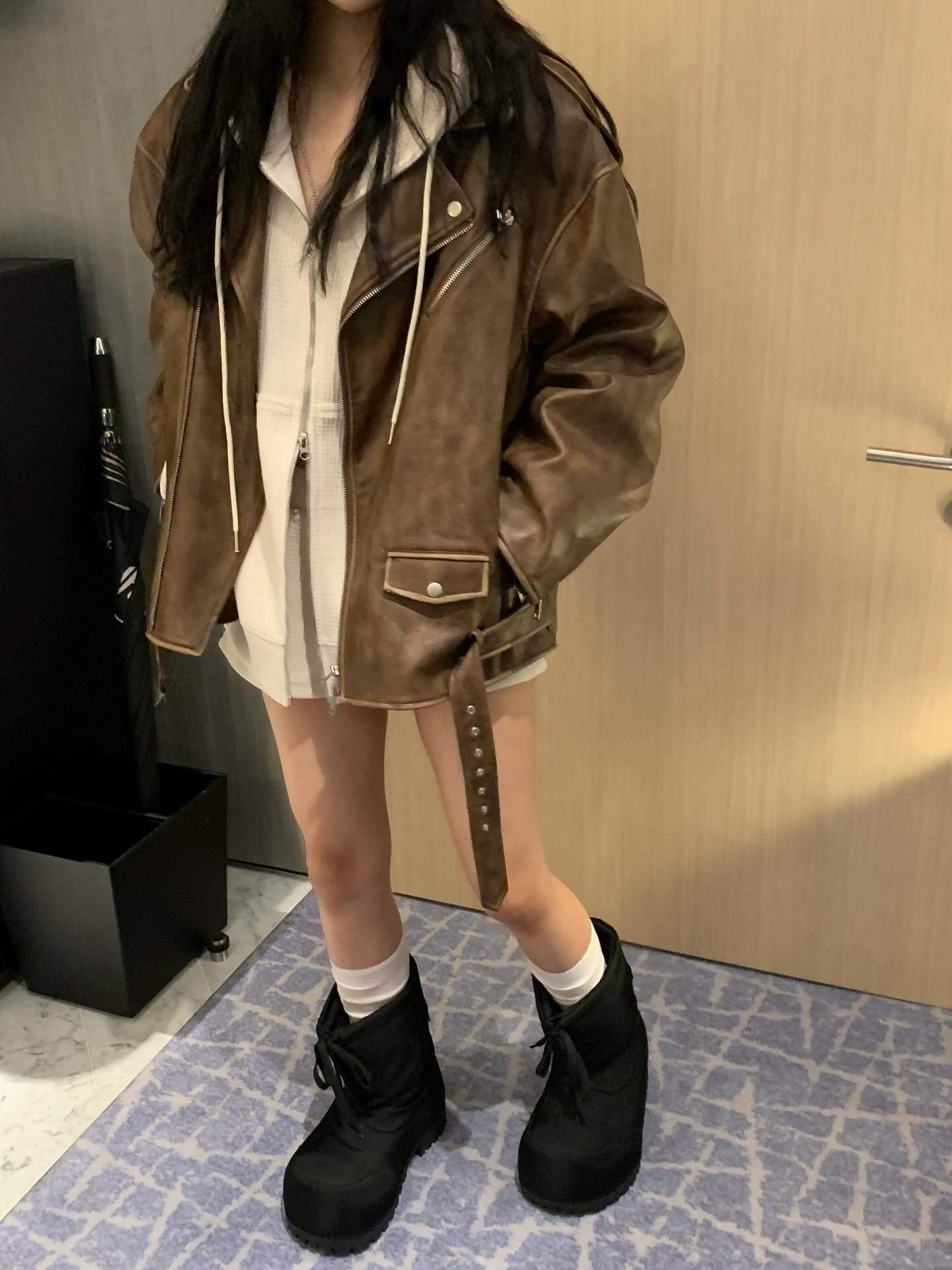 2025秋冬新品韩国设计品牌皮衣外套女宽松显瘦百搭上衣高个子女生