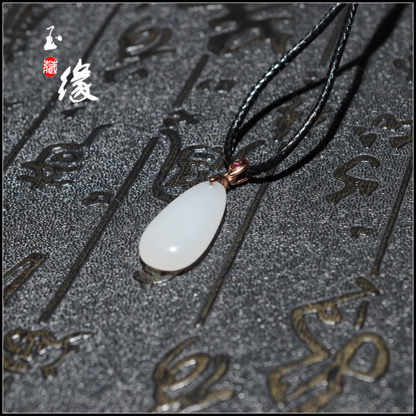 新疆和田玉挂坠羊脂白玉脂白水滴925银扣小吊坠玉之缘男女款新品,珠宝/钻石/翡翠,珠宝奇石,淘宝优惠券,粉丝福利购,淘宝优惠卷