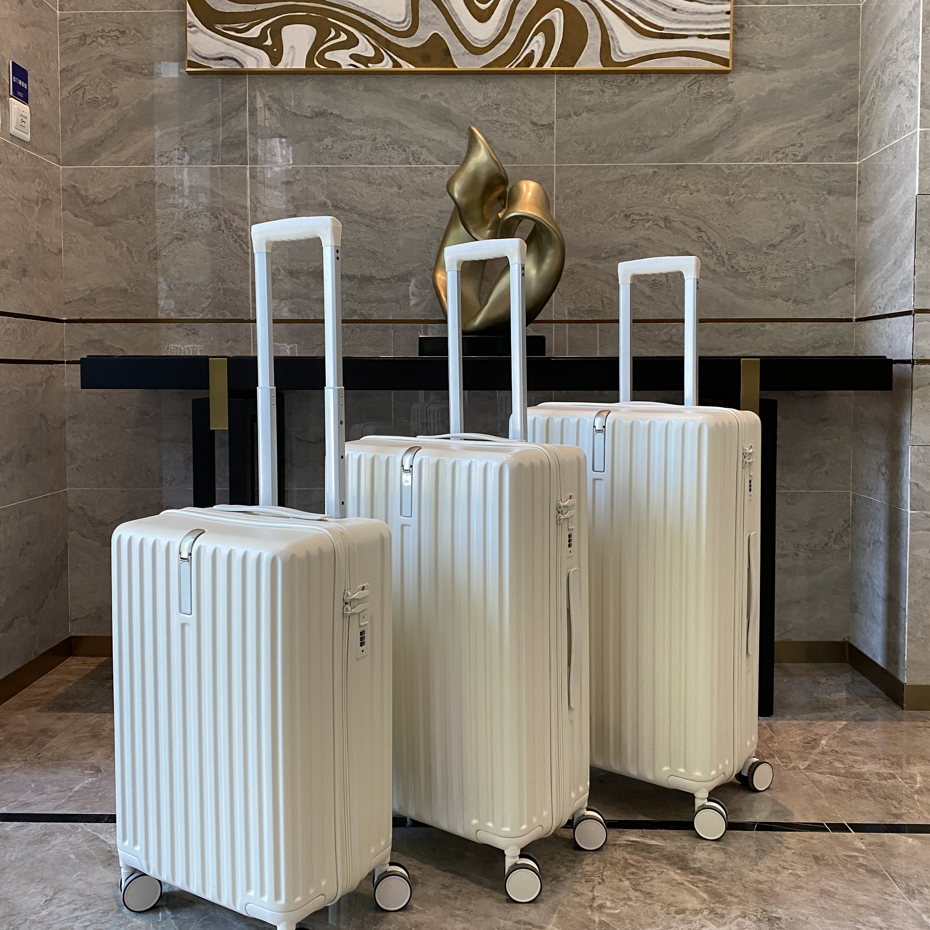 日韩网红拉杆箱万向轮20寸拉链密码旅行箱女小清新行李箱男学生26