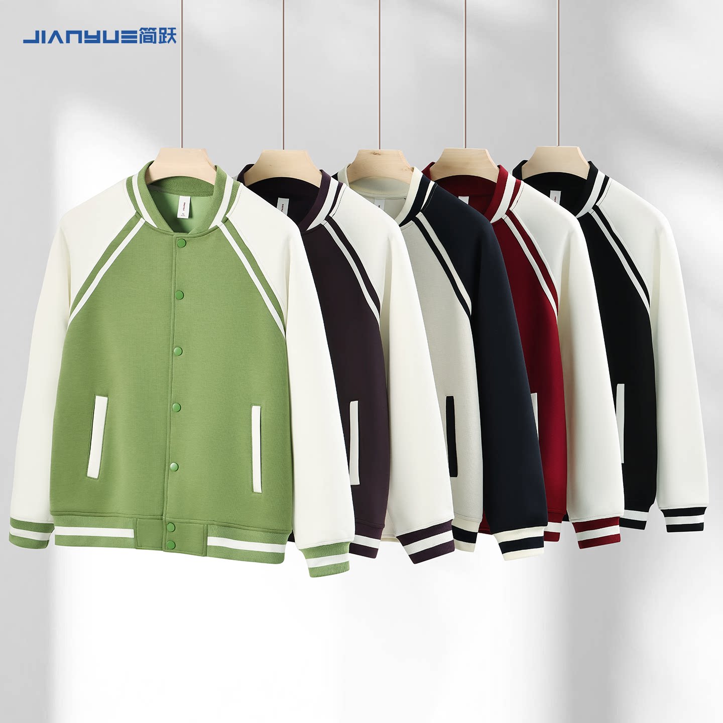 空气层撞色棒球服外套定制印logo图片