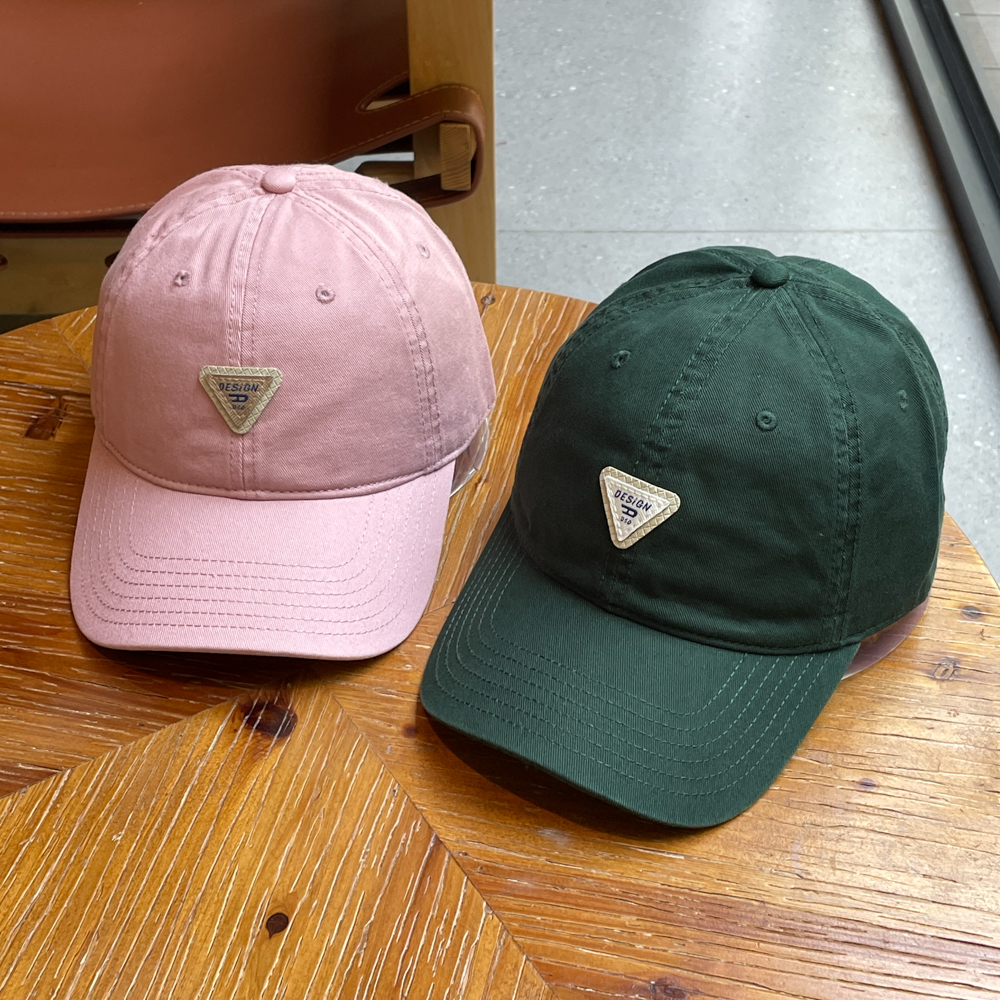 韩系深顶显脸小三角标软顶可调节棒球帽女四季情侣款大头鸭舌帽男