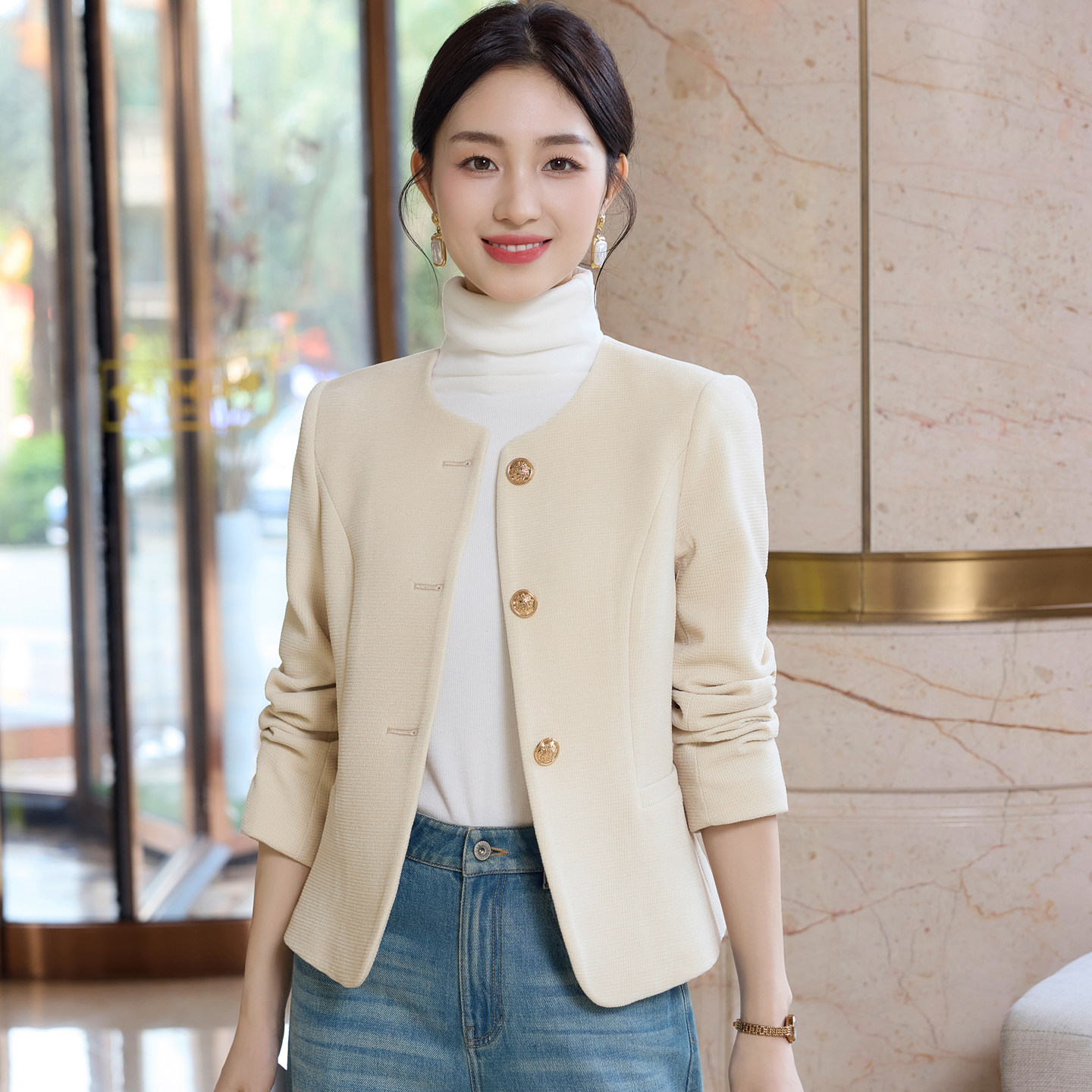 时尚圆领小香风外套女短款2026新款春秋高级感时髦洋气小西装上衣