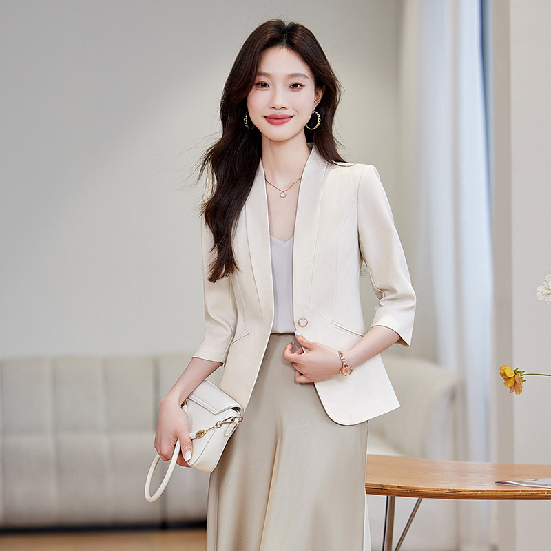 小西装外套女2026新款春夏季薄款休闲短款小个子中袖百搭西服上衣