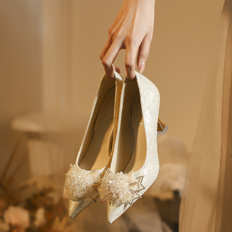 法式婚鞋新娘鞋秀禾婚纱两穿伴娘鞋单鞋女2026新款大码女鞋41-43