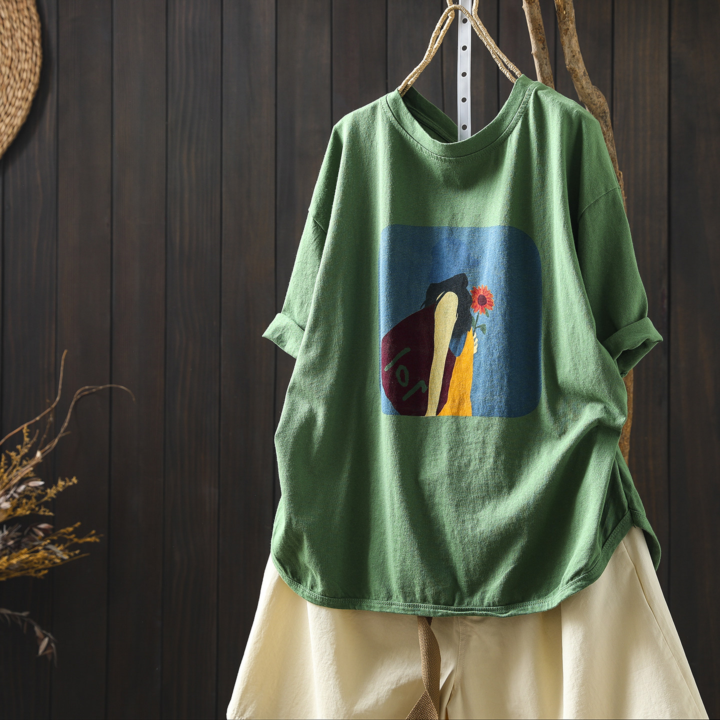 夏日短袖t恤女士新款2026绝美印花慵懒显瘦洋气别致休闲套头上衣