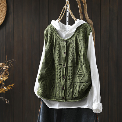 宽松显瘦针织马甲复古单排扣圆领