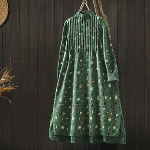 超好看冬裙女2025新款内搭半高领碎花针织洋气流行休闲长款连衣裙