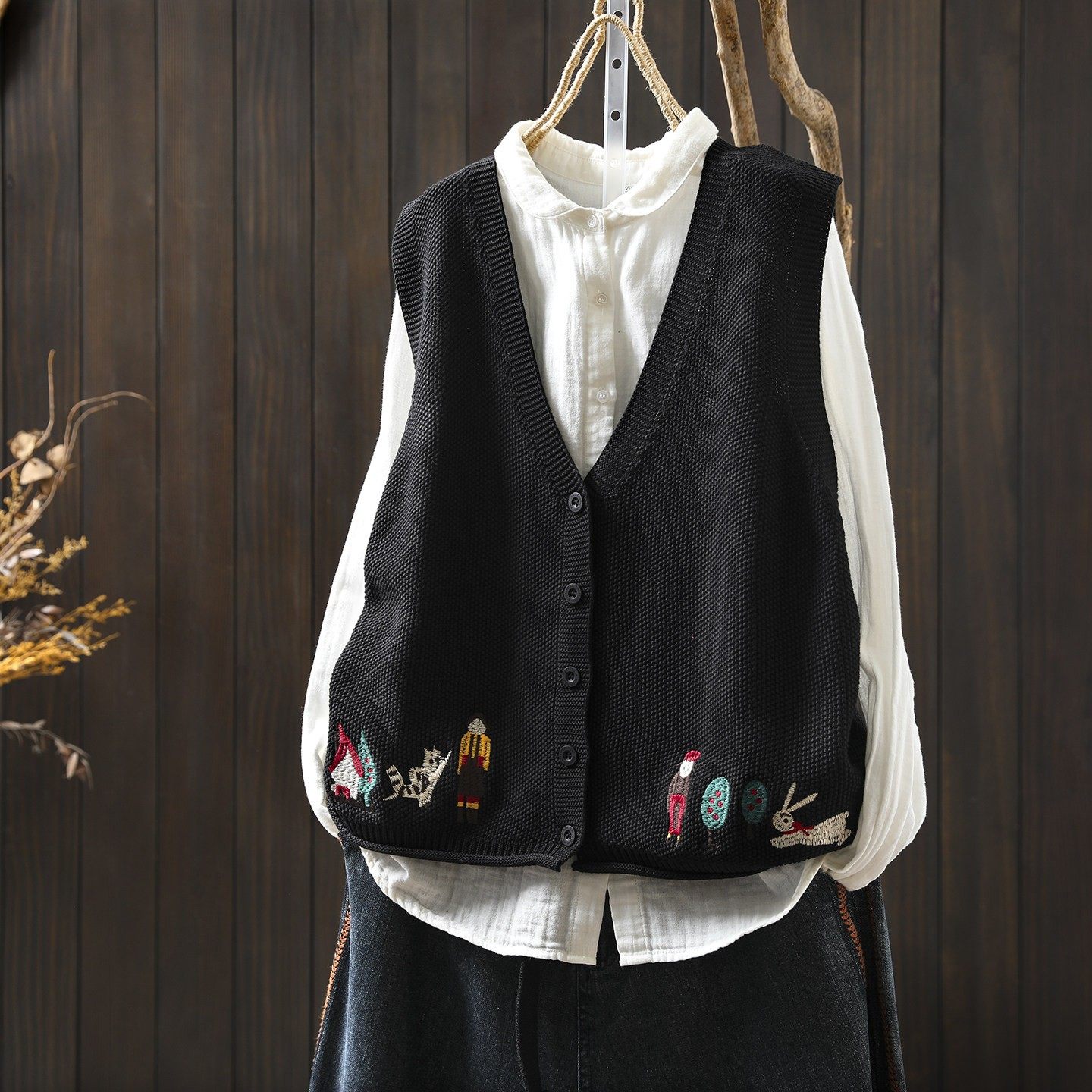 针织宽松马甲背心女2026新款春卡通刺绣棉线V领叠穿马夹无袖坎肩,女装/女士精品,马夹,淘宝优惠券,粉丝福利购,淘宝优惠卷