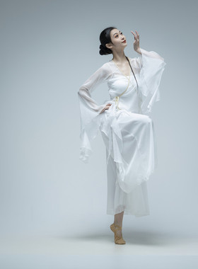 古典舞蹈服女飘逸练功服艺考演出服中国舞身韵舞蹈白色纱衣仙古风