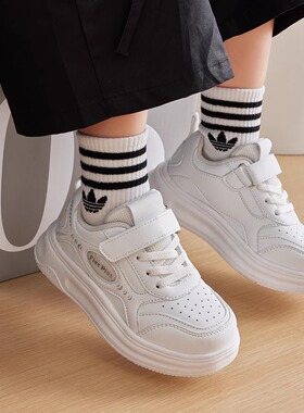 儿童小白鞋2025春秋新款男童运动鞋轻便女童休闲板鞋软底宝宝鞋子