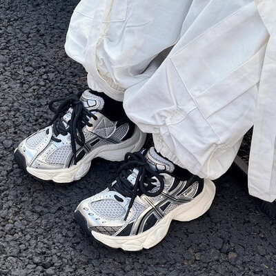 精品透气休闲运动儿童网面休闲鞋