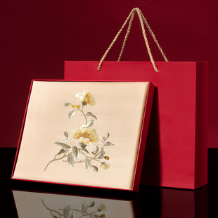 金色牡丹•尊贵吉祥 过年走亲戚礼品双层真丝巾送丈母娘妈妈长辈