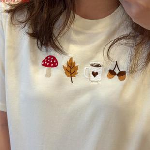 Rouje 女 Dsyle刺绣简约可爱百搭上衣通勤复古纯棉休闲宽松T恤短袖