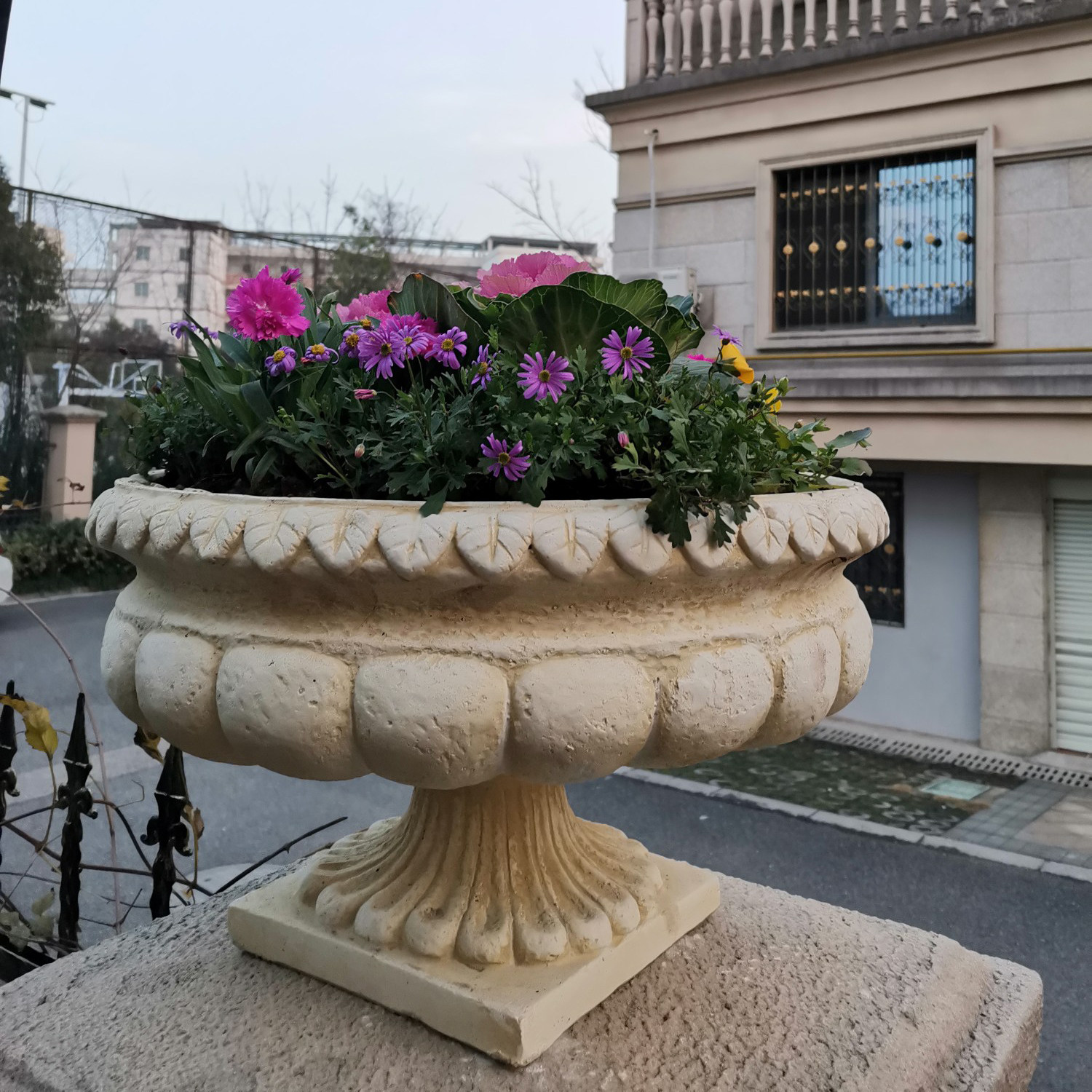 欧式户外大号罗马花盆柱复古仿石庭院花园楼盘别墅门口落地大花盆