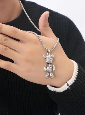 字母熊情侣吊坠百搭小众短袖衣链