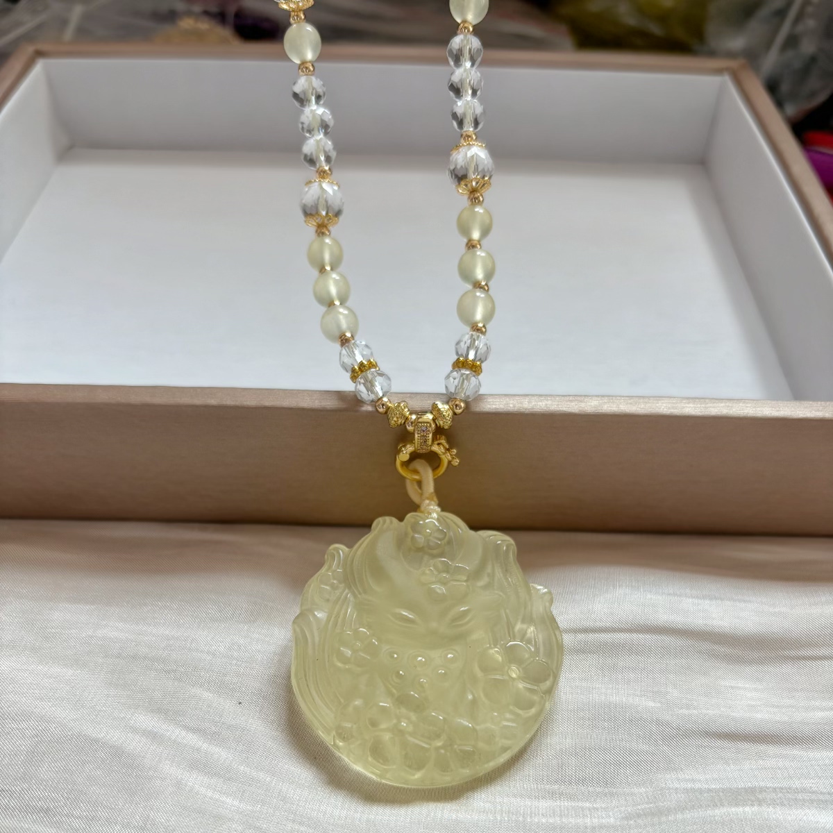 天然黄水晶狐狸吊坠苏苏狐九尾狐水晶项链狐牌挂坠毛衣链女礼物