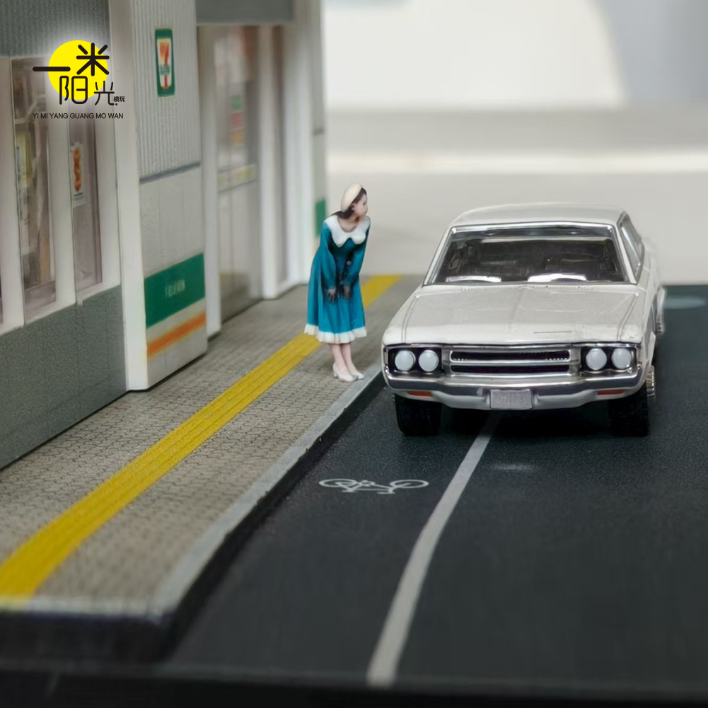 现货 1/64 弯腰女孩 微缩模型沙盘场景微拍手办树脂人偶