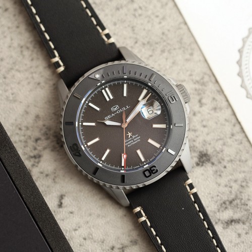 海鸥潜水运动男士陶瓷圈机械表