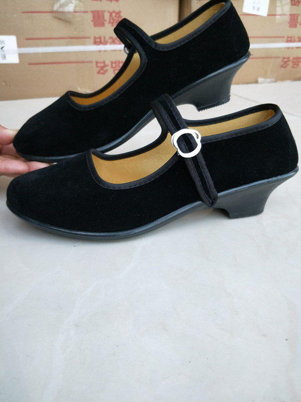 包邮老北京布鞋礼仪鞋广场跳舞舞蹈中跟黑平绒一带女单鞋红舞鞋