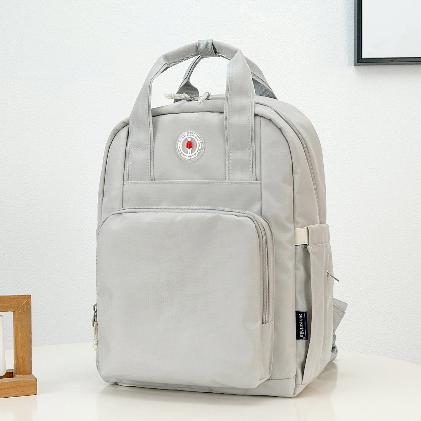 背包妈咪包母婴外出超轻妈妈包高颜值双肩包适合带娃出门的包