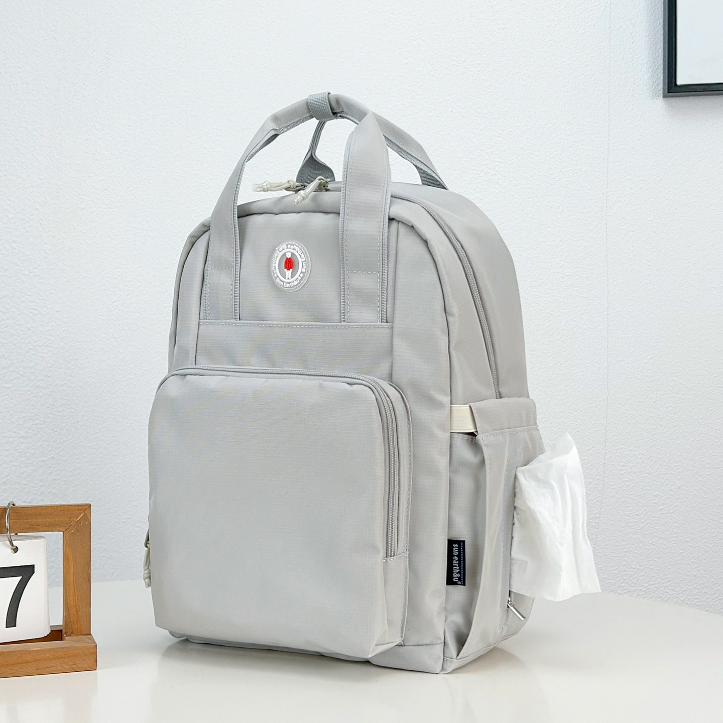 新款妈咪包轻便正品母婴包外出双肩包妈妈背包手提高级感宝宝出行